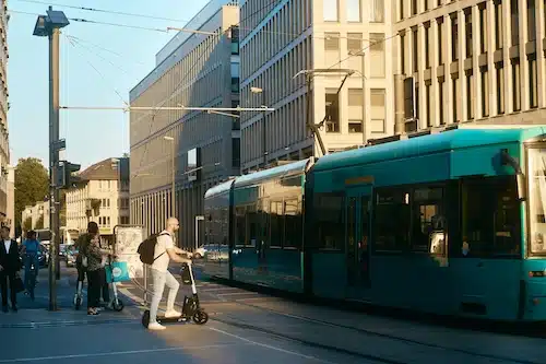 Motion design et supports visuels pour un programme de recherche en mobilité urbaine — Versailles