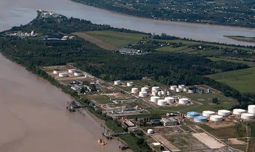 Site web avec gestion documentaire réglementaire pour un dépôt pétrolier — Ambès
