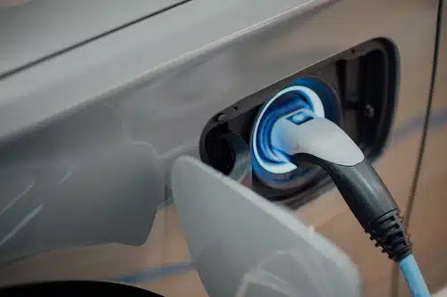 Identité et site d'une plateforme européenne sur la recharge électrique — Versailles