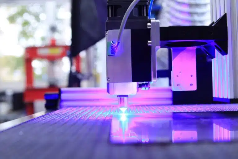 Identité visuelle et site web d'un fabricant de lasers impulsionnels — Talence