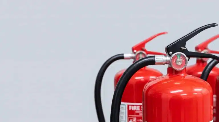 Identité visuelle et site d'une nouvelle société de sécurité incendie — Brignolles